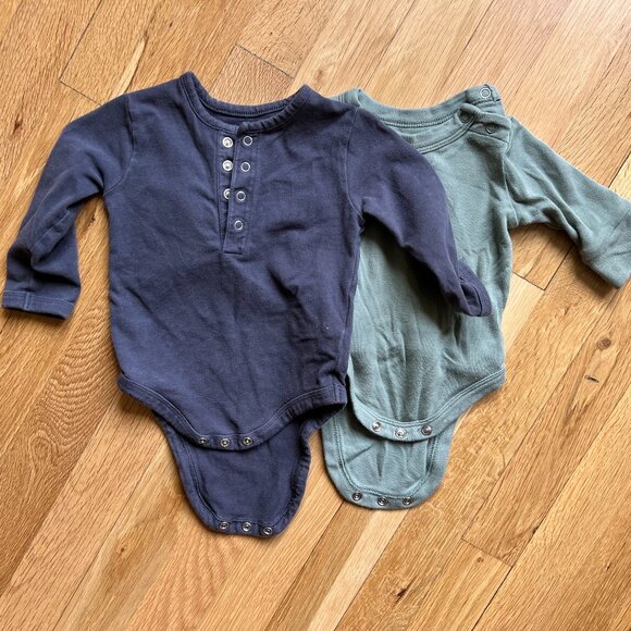 Goumi & Pehr Organic Cotton Set of 2 Infant Toddler Onesies Size 3-6 months - Picture 1 of 3